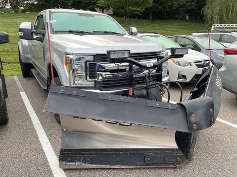 Used 2017 Ford F350 XLT w/ XLT Premium Package AWD/4WD image 1