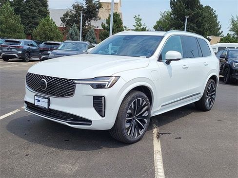 New 2026 Volvo XC90 T8 Plus w/ Protection Package Premier image 9