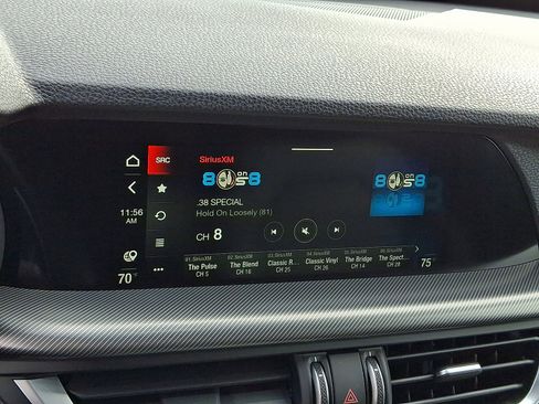 Used 2024 Alfa Romeo Stelvio Veloce image 19