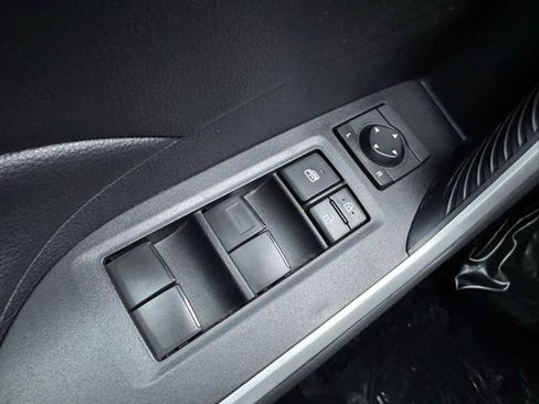 Certified 2019 Toyota RAV4 LE image 30