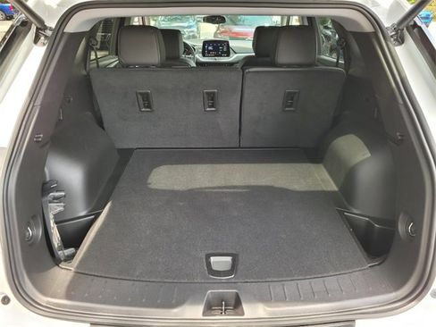 Used 2025 Chevrolet Blazer LT image 19