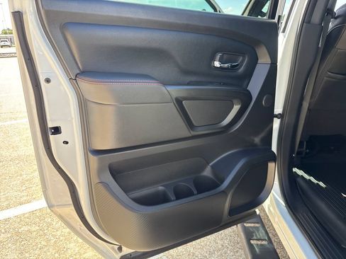 Used 2023 Nissan Titan PRO-4X w/ Pro-4x Convenience Package AWD/4WD image 24