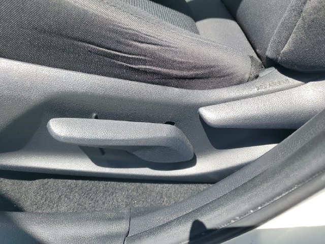 Used 2021 Toyota RAV4 LE FWD image 23