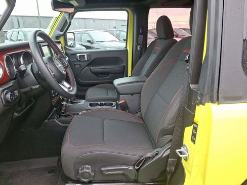 Used 2023 Jeep Wrangler Rubicon w/ Cold Weather Group image 13