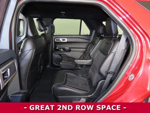 Used 2023 Ford Explorer ST image 9