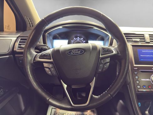 Used 2020 Ford Fusion Titanium image 10