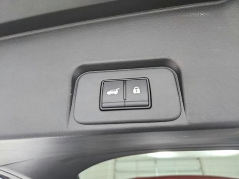 Used 2026 Nissan Rogue SV FWD image 40