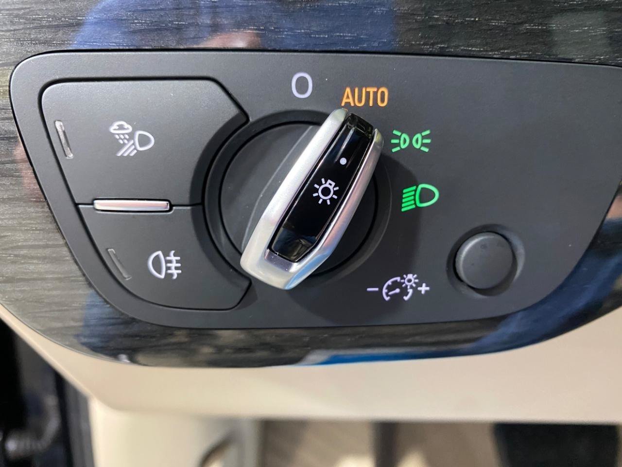 Used 2018 Audi Q7 3.0T Premium Plus AWD/4WD image 17
