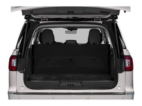 Used 2021 Lincoln Navigator L Black Label AWD/4WD image 11