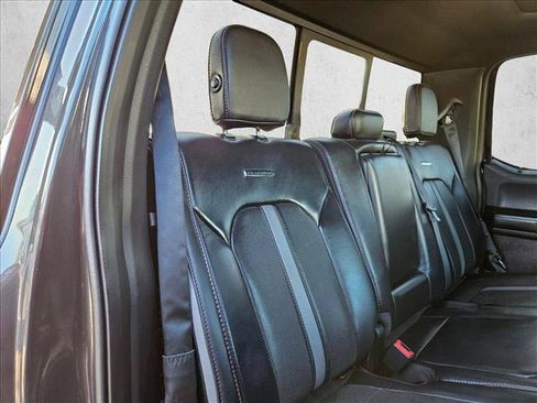 Used 2018 Ford F150 Platinum w/ Equipment Group 701A Luxury AWD/4WD image 16