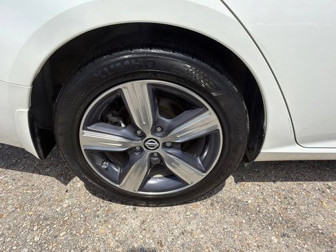 Used 2021 Nissan Altima 2.5 SL FWD image 22