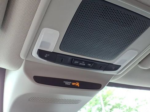 Certified 2024 Honda HR-V LX image 18