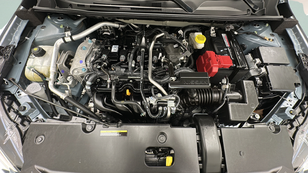 Used 2025 Nissan Sentra SR FWD image 22