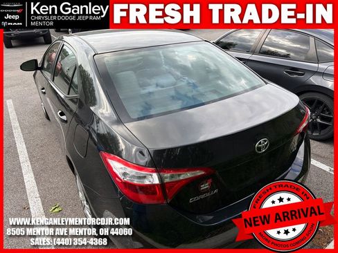 Used 2016 Toyota Corolla LE FWD image 9