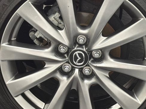 Used 2022 MAZDA MAZDA3 s FWD image 5
