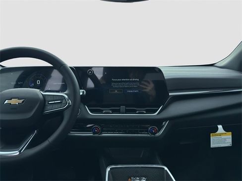 New 2026 Chevrolet Equinox LT w/ Convenience Package II image 15