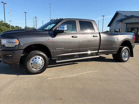 Used 2023 RAM 3500 Laramie AWD/4WD image 6