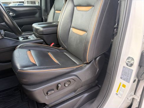 Used 2024 GMC Yukon XL AT4 w/ Technology Package AWD/4WD image 21