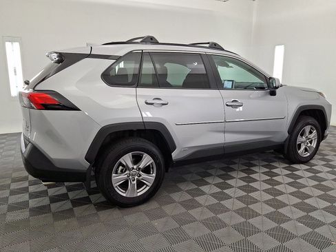Certified 2025 Toyota RAV4 XLE w/ Convenience Package AWD/4WD image 17