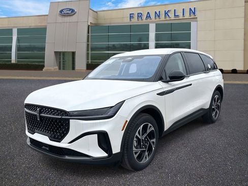 New 2026 Lincoln Nautilus Premier w/ Jet Appearance Package image 3