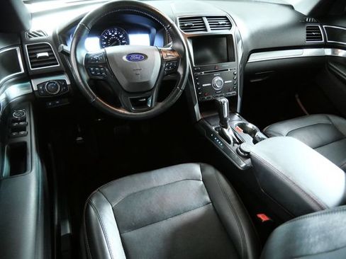 Used 2016 Ford Explorer Sport AWD/4WD image 4