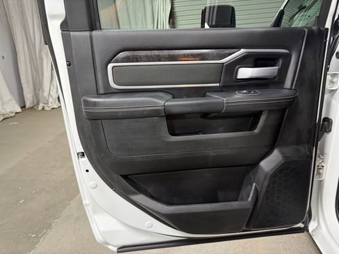 Used 2024 RAM 3500 SLT w/ Quick Order Package 2YG SLT image 19