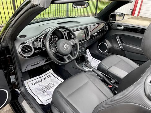 Used 2014 Volkswagen Beetle 1.8T image 16