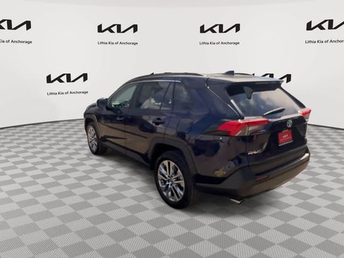 Used 2023 Toyota RAV4 XLE Premium AWD/4WD image 6
