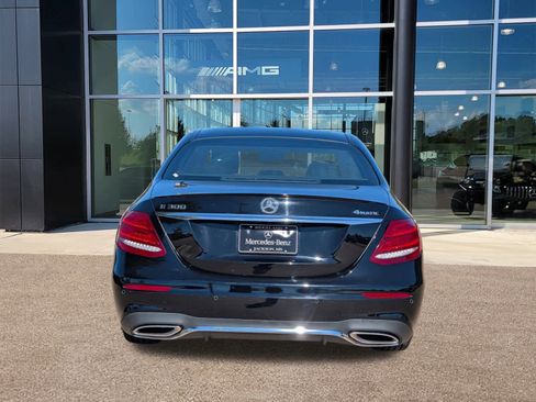 Certified 2019 Mercedes-Benz E 300 4MATIC image 6