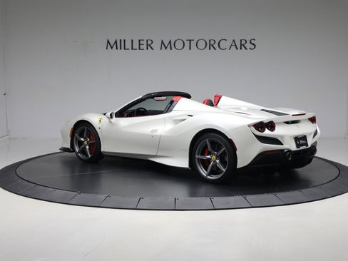 Certified 2023 Ferrari F8 Tributo RWD image 4