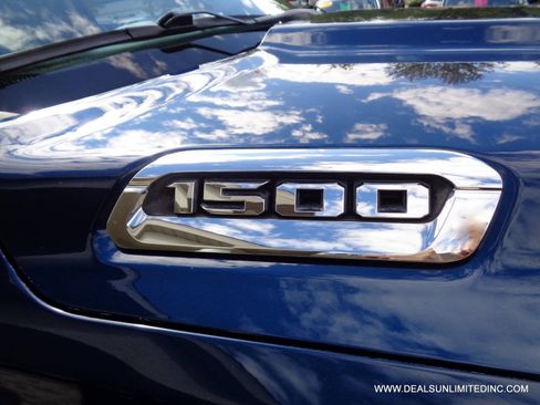 Used 2020 RAM 1500 Big Horn AWD/4WD image 5