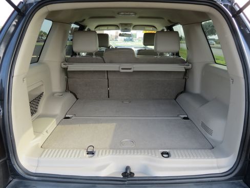 Used 2007 Ford Explorer XLT RWD image 28