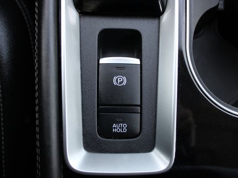 Certified 2021 Nissan Altima 2.5 Platinum image 18