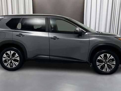 Used 2022 Nissan Rogue SV w/ SV Premium Package AWD/4WD image 4