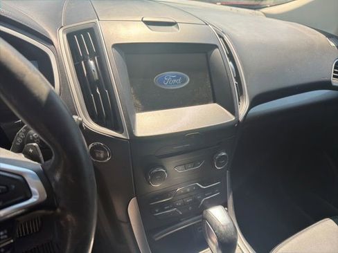 Used 2017 Ford Edge SEL w/ Equipment Group 201A AWD/4WD image 14