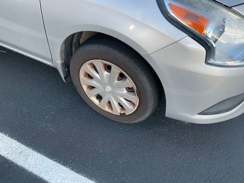 Used 2015 Nissan Versa S image 3