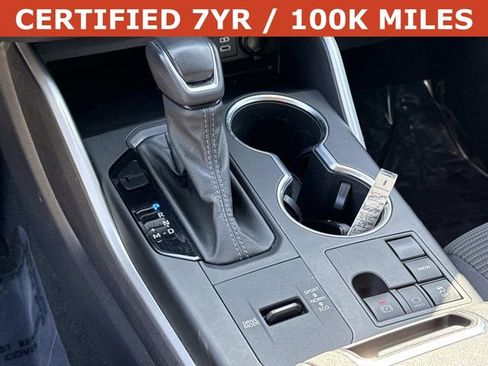 Used 2023 Toyota Highlander LE FWD image 22