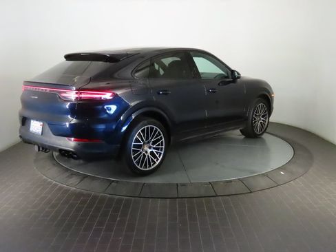 Certified 2023 Porsche Cayenne Platinum Edition AWD/4WD image 7