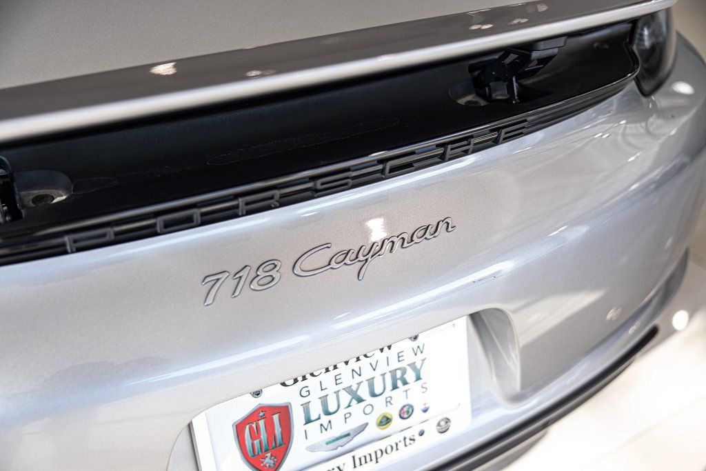 Used 2024 Porsche 718 Cayman RWD image 15