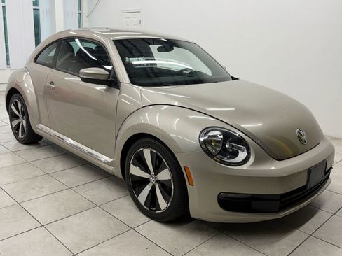 Used 2012 Volkswagen Beetle 2.5 FWD image 1