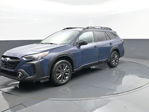 Used 2025 Subaru Outback Onyx Edition image 1
