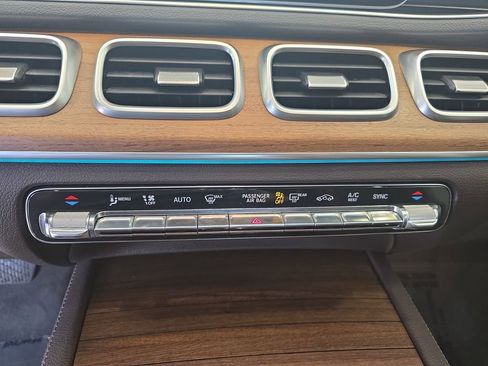 Certified 2020 Mercedes-Benz GLE 450 4MATIC image 23