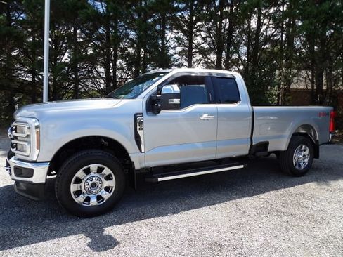 Used 2024 Ford F250 Lariat w/ Chrome Package AWD/4WD image 1