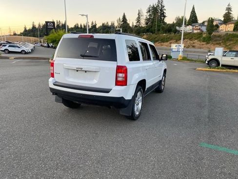 Used 2012 Jeep Patriot Sport AWD/4WD image 3