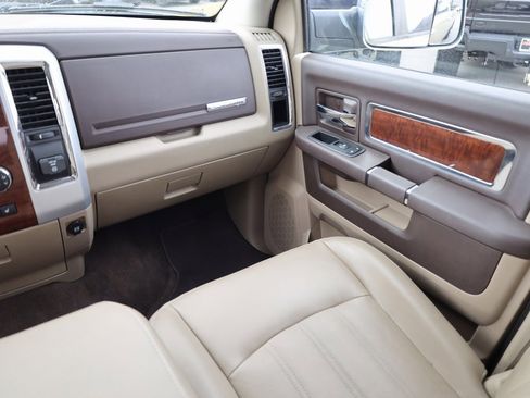 Used 2011 RAM 2500 Laramie w/ Cold Weather Group image 20