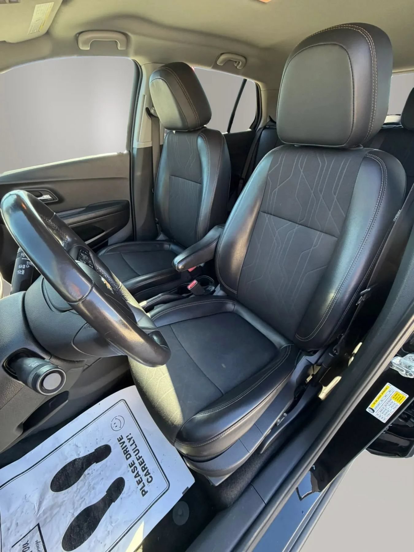 Used 2021 Chevrolet Trax LT w/ Driver Confidence Package AWD/4WD image 19
