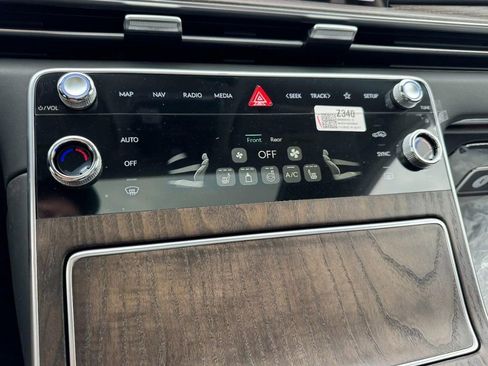 New 2026 Genesis GV80 2.5T Select AWD/4WD image 14