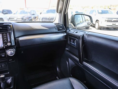 Certified 2020 Toyota 4Runner TRD Off-Road Premium w/ Moonroof Package AWD/4WD image 6