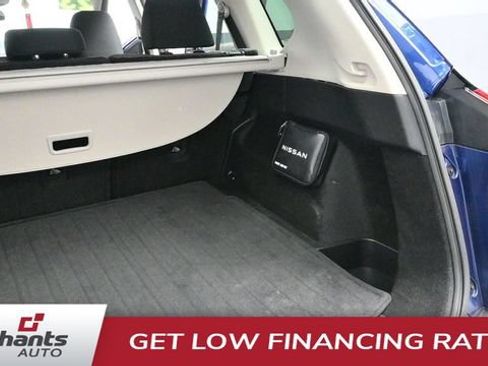 Used 2023 Nissan Rogue SV AWD/4WD image 19