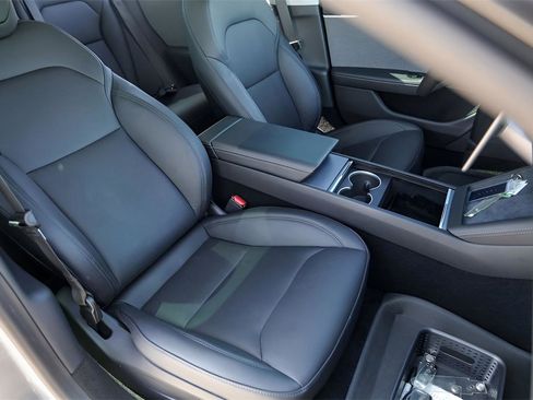 Used 2024 Tesla Model 3 Standard Range image 28